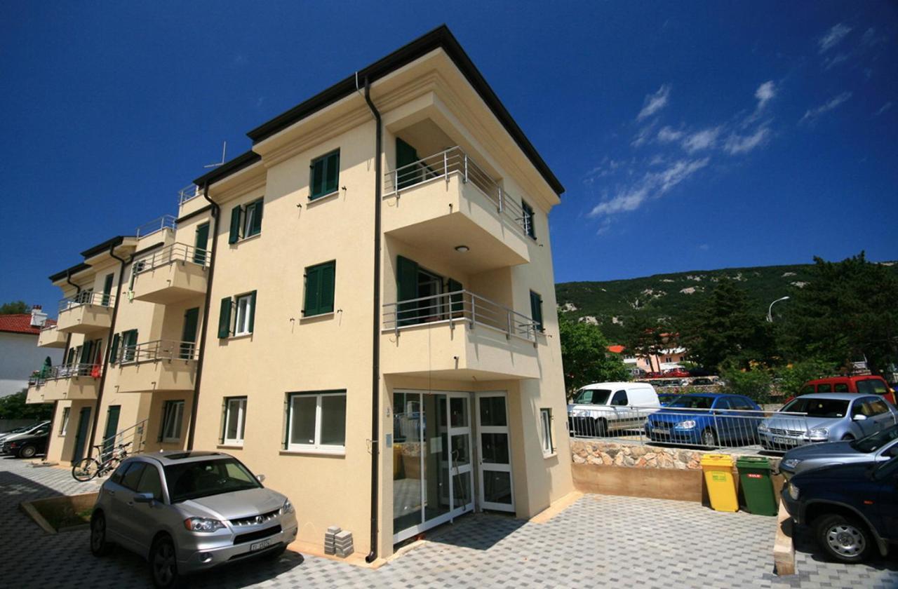 Apartments Happy Stay Center Baska Buitenkant foto