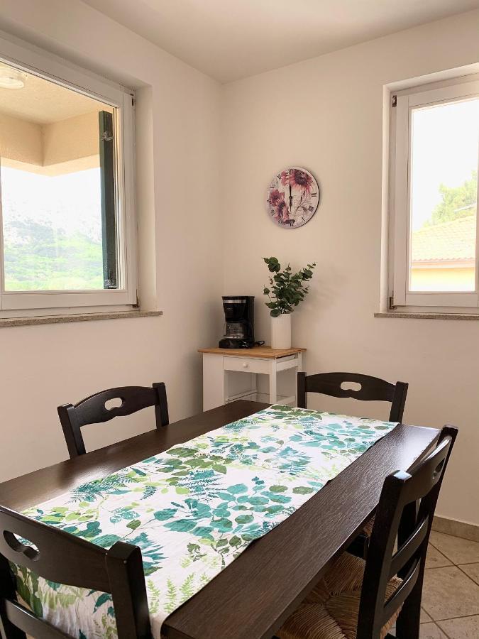 Apartments Happy Stay Center Baska Buitenkant foto