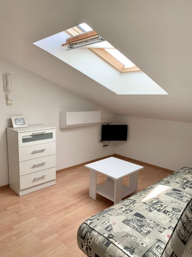 Apartments Happy Stay Center Baska Buitenkant foto