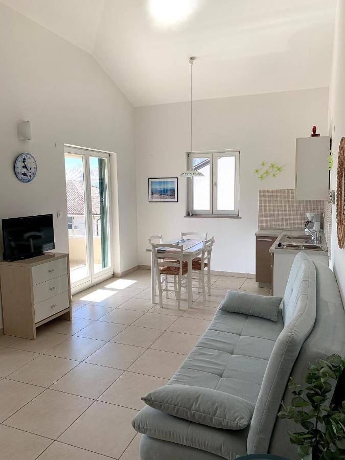 Apartments Happy Stay Center Baska Buitenkant foto