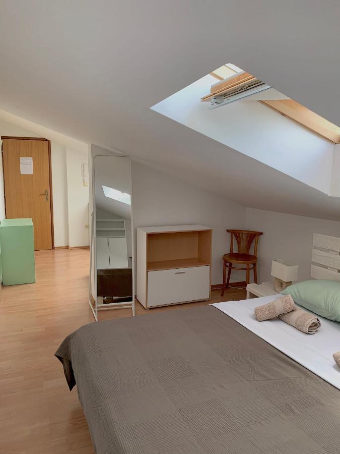 Apartments Happy Stay Center Baska Buitenkant foto