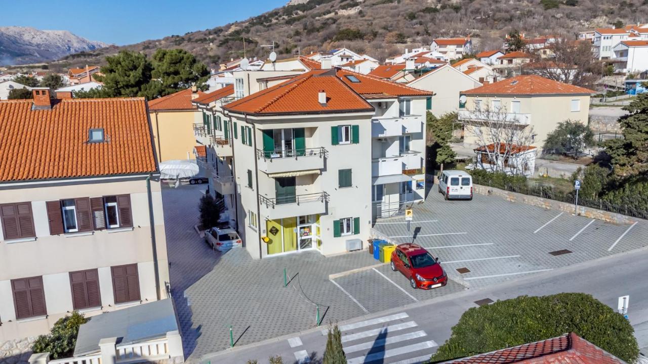 Apartments Happy Stay Center Baska Buitenkant foto